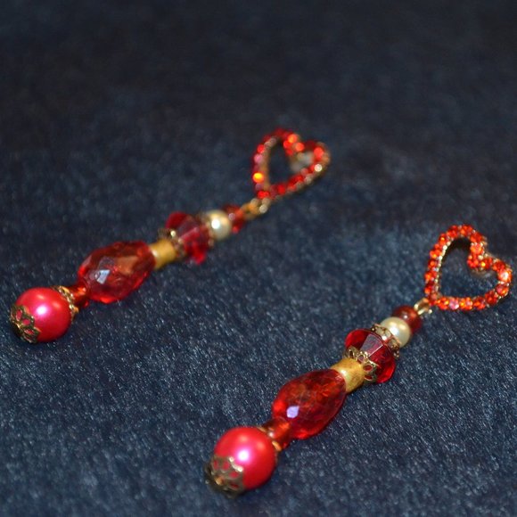 Red Rhinestones Hearts Red, White, & Gold Beaded Hanging Gold Stud Earrings - Picture 5 of 6